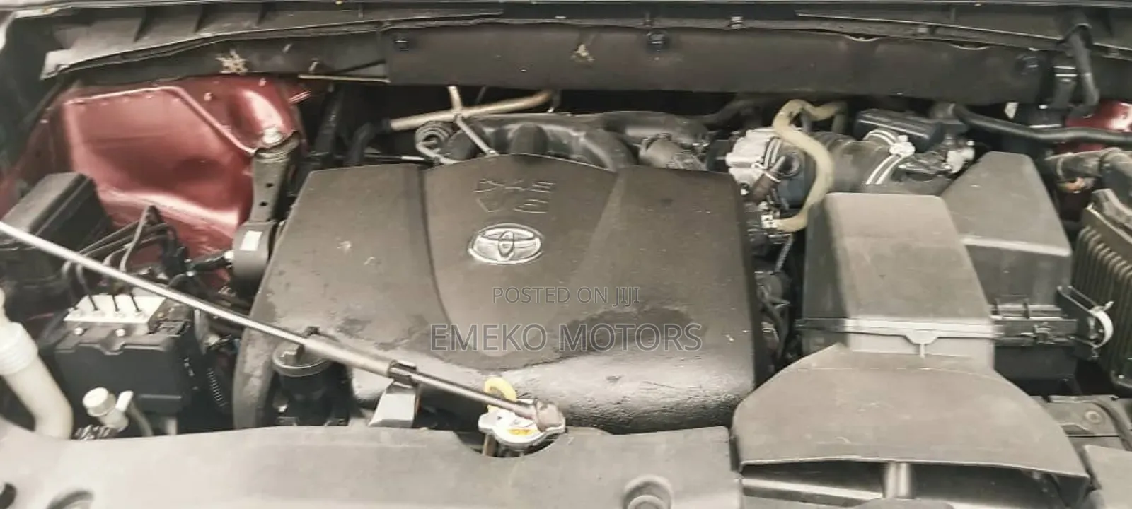 Toyota Highlander XLE 2019 Red