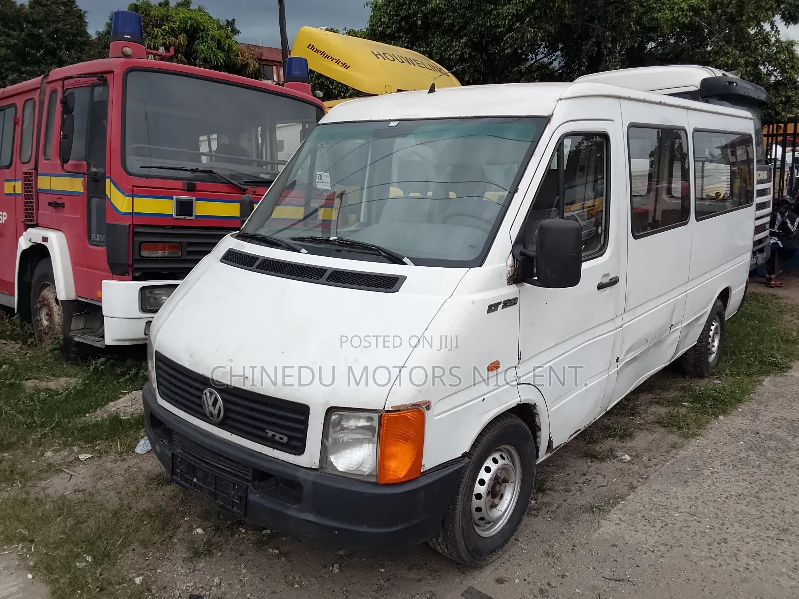 Volkswagen LT 2000 White