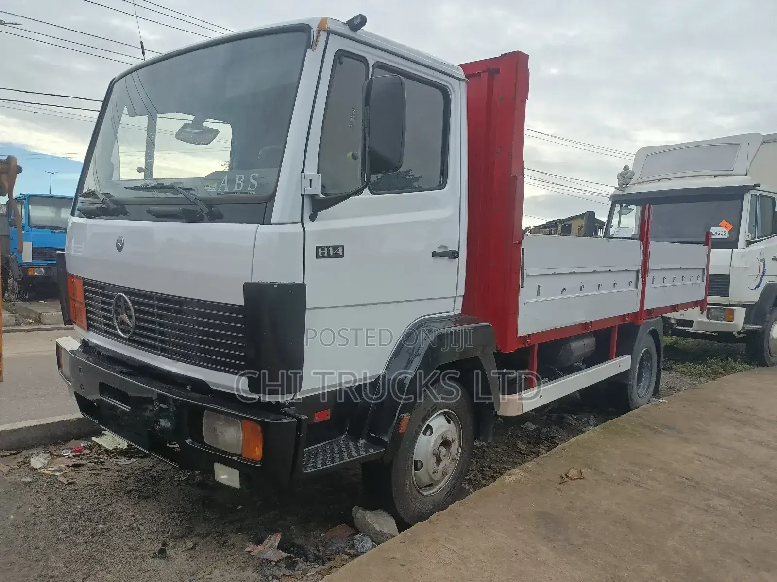 Mercedes Benz 814 Truck 17ft Length