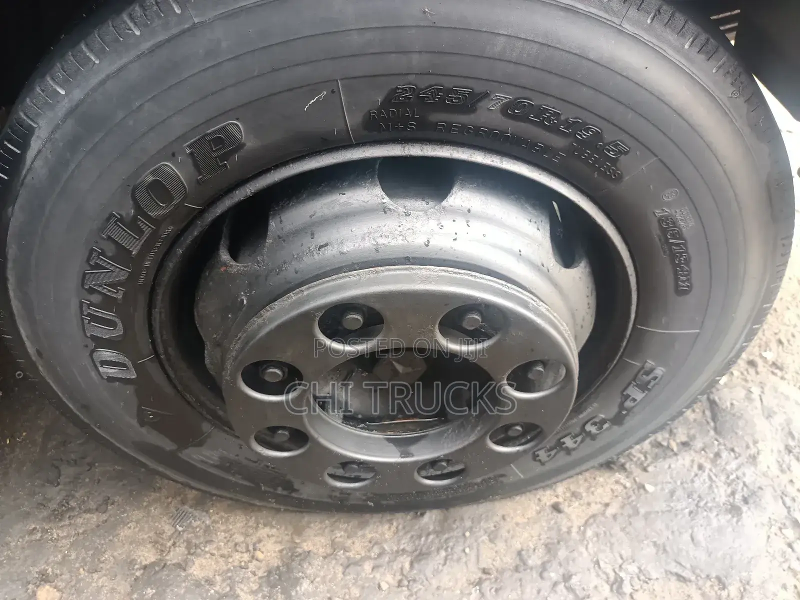 Mercedes Cooling Truck