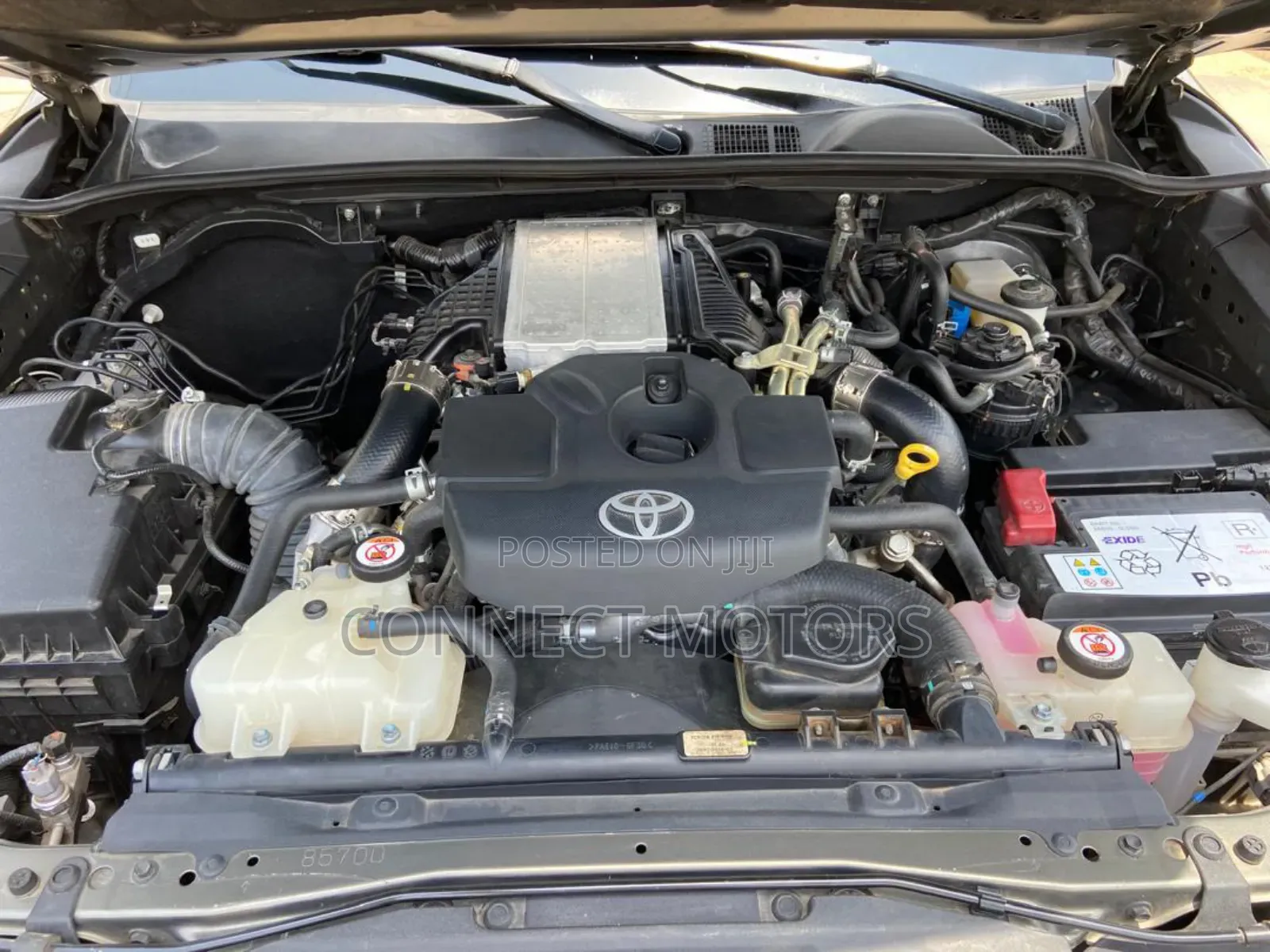 Toyota Hilux 2022 Brown