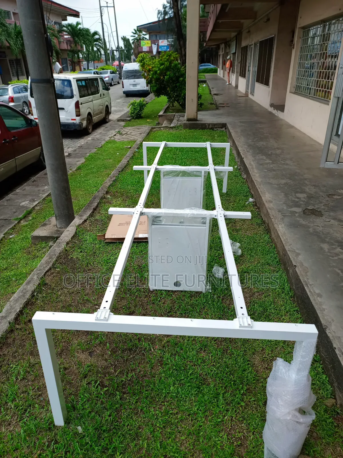 Metal Leg Frame