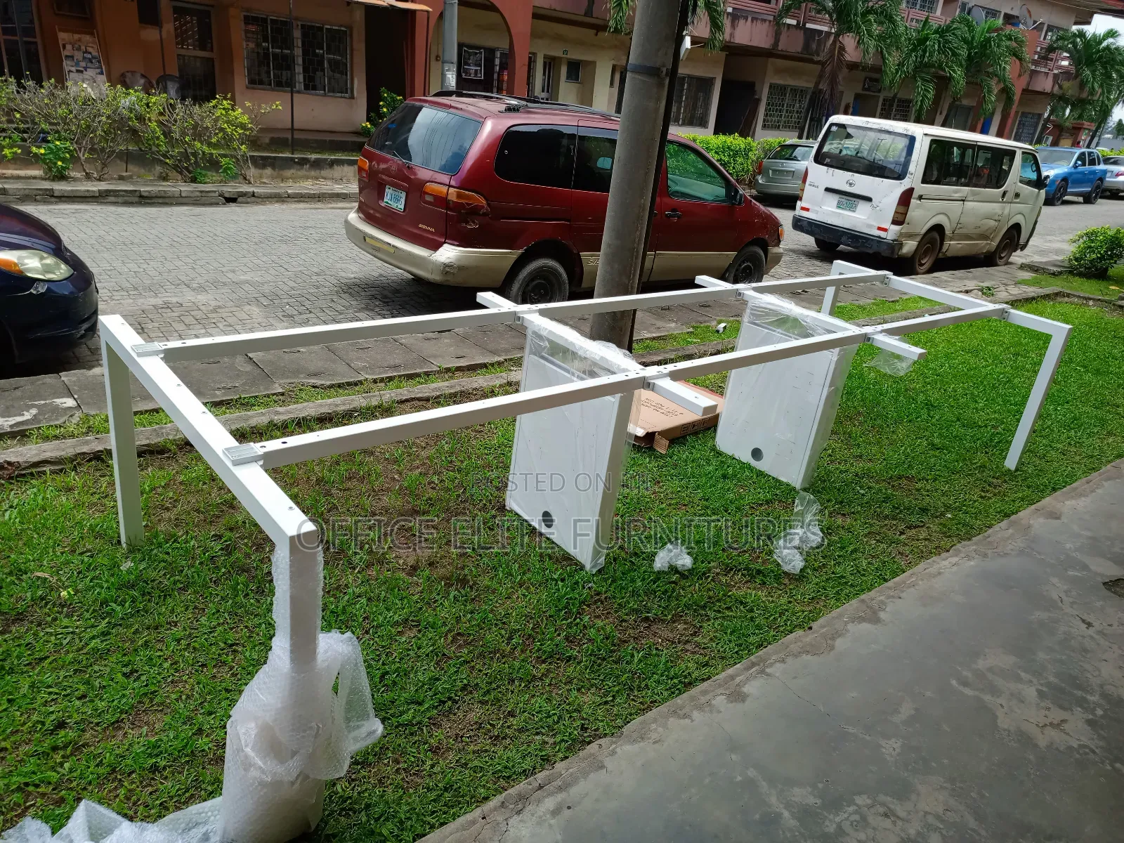 Metal Leg Frame