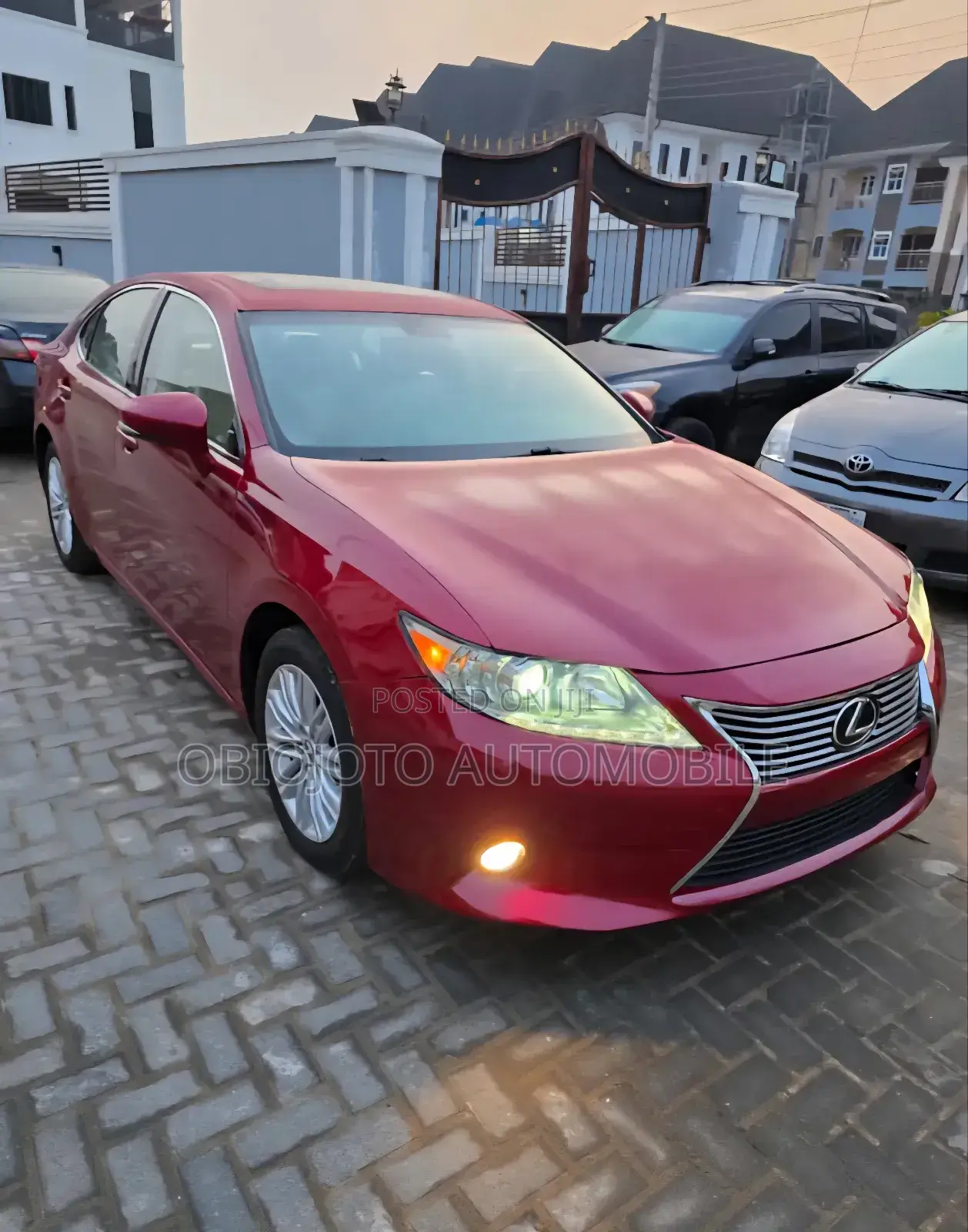 Lexus ES 2014 Red