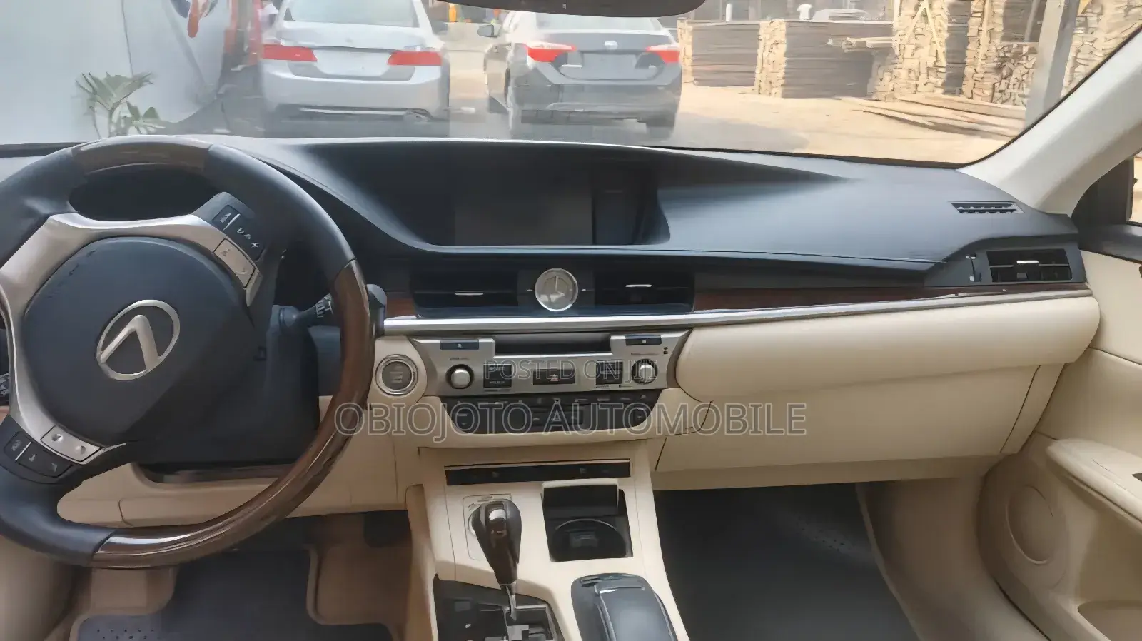 Lexus ES 2014 Red