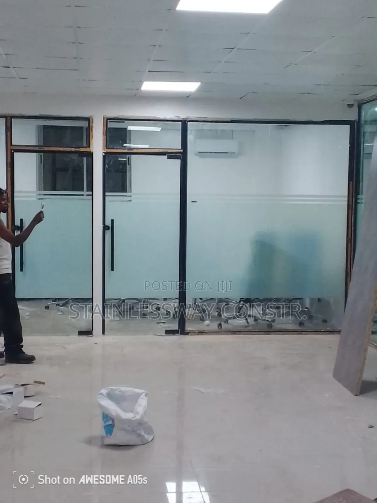 Office Glass Partition Spark