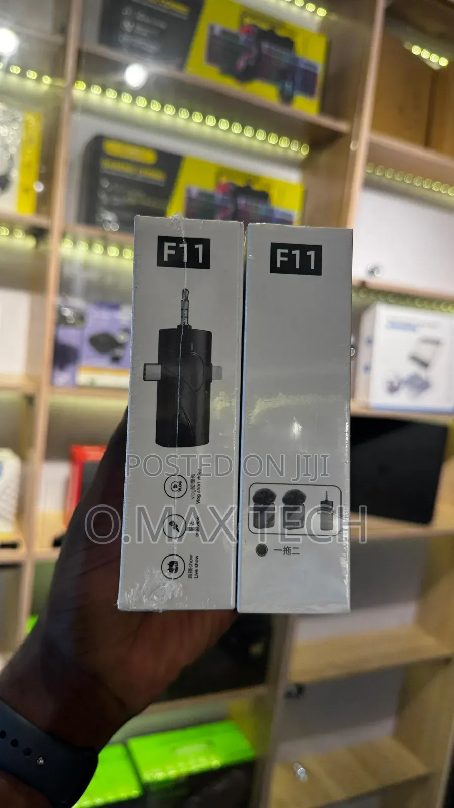 F11-2 Professional Wireless Microphone With Long Battery Life