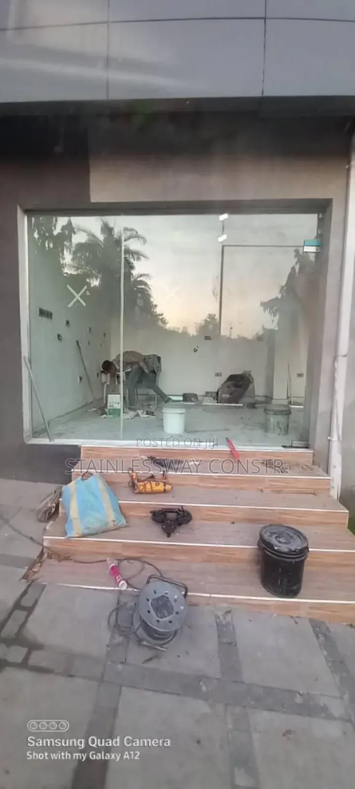 Show Glass/Entrance Swing Door