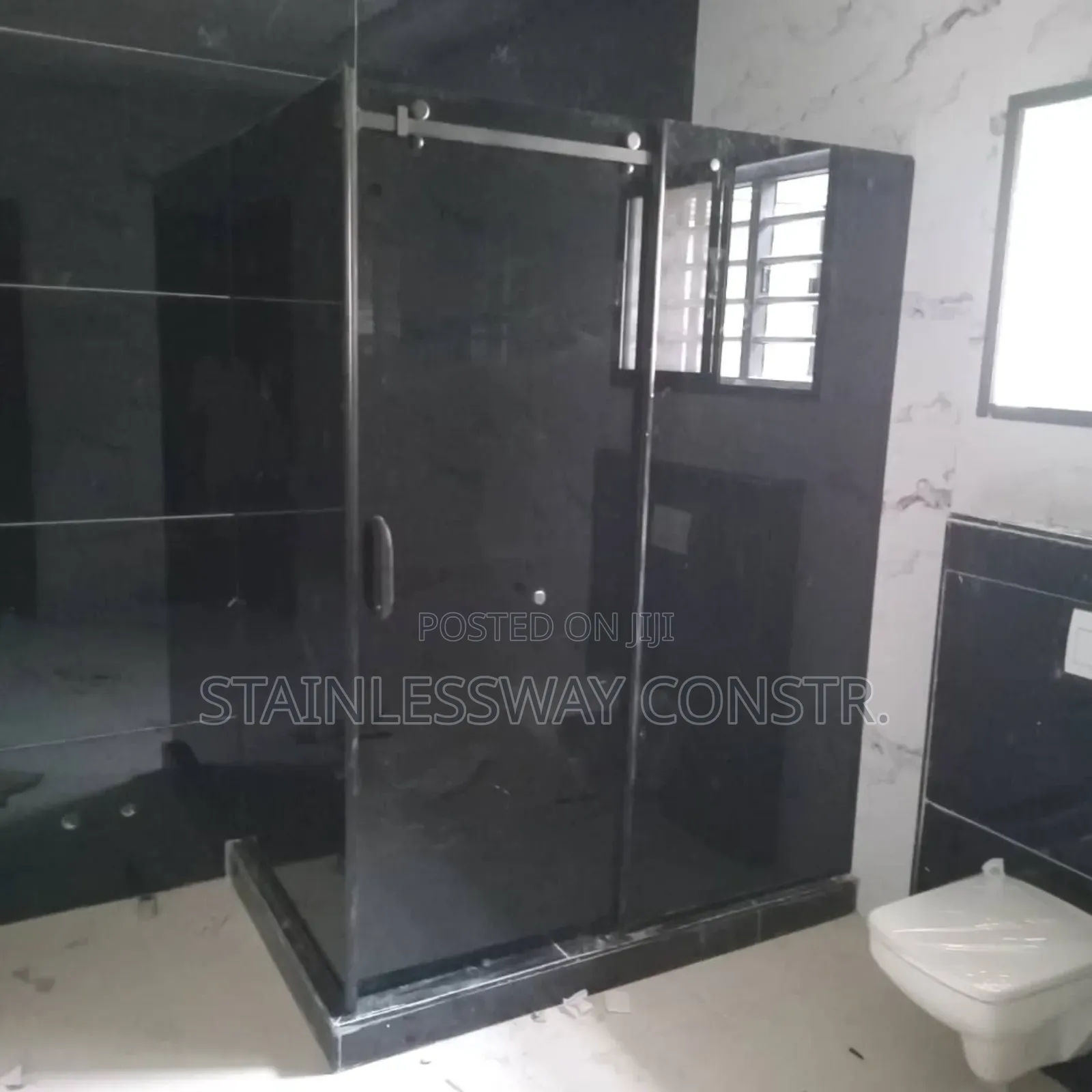 Dark Grey Shower Glass Cubicle Gaduwa