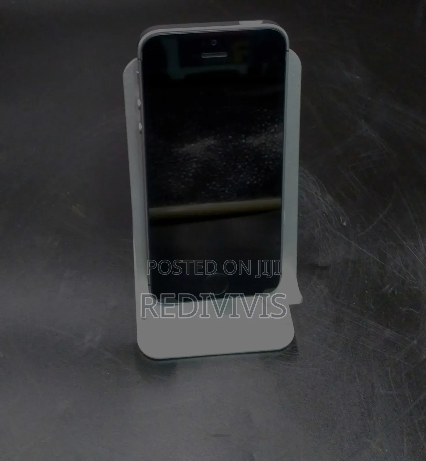 Apple iPhone SE 16 GB Silver