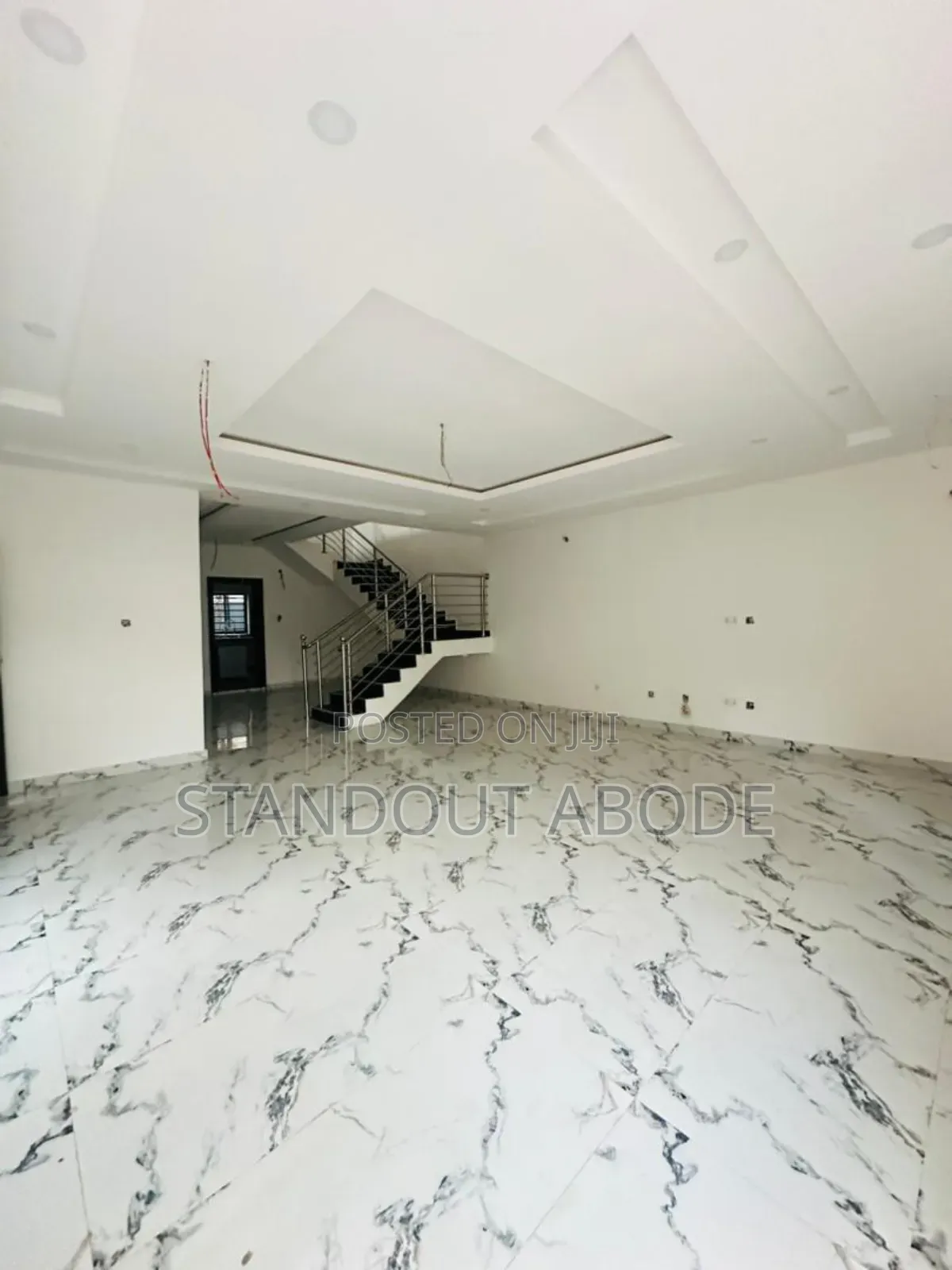 4bdrm Duplex in Inside An Estate, Gbagada for sale
