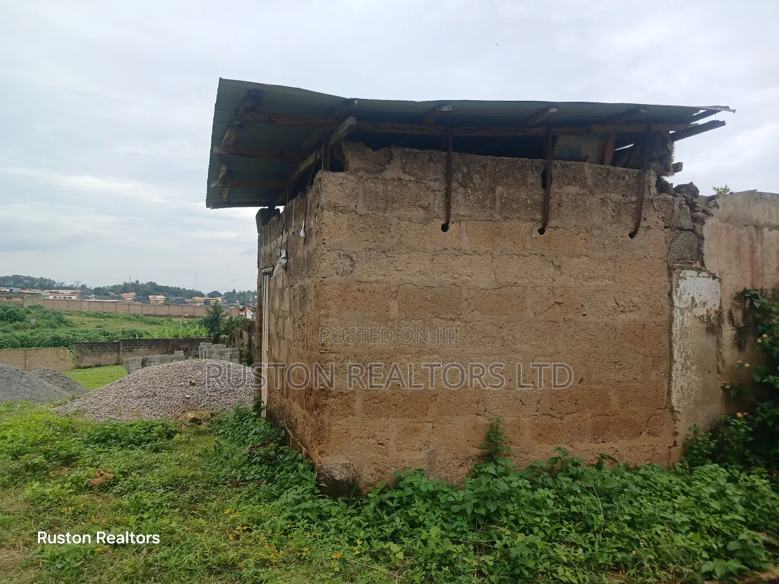 Land Measuring About 1030sm at Jericho Gra