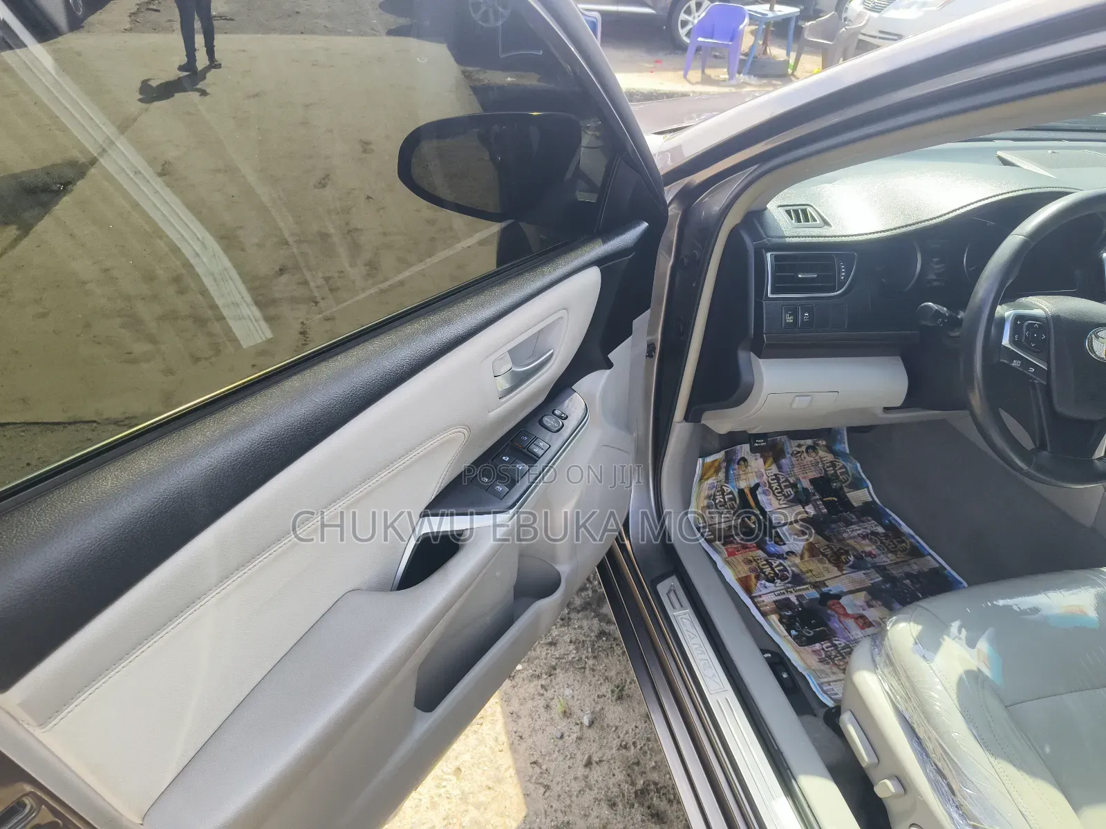 Toyota Camry XLE 4dr Sedan (2.5L 4cyl 6A) 2017 Gray