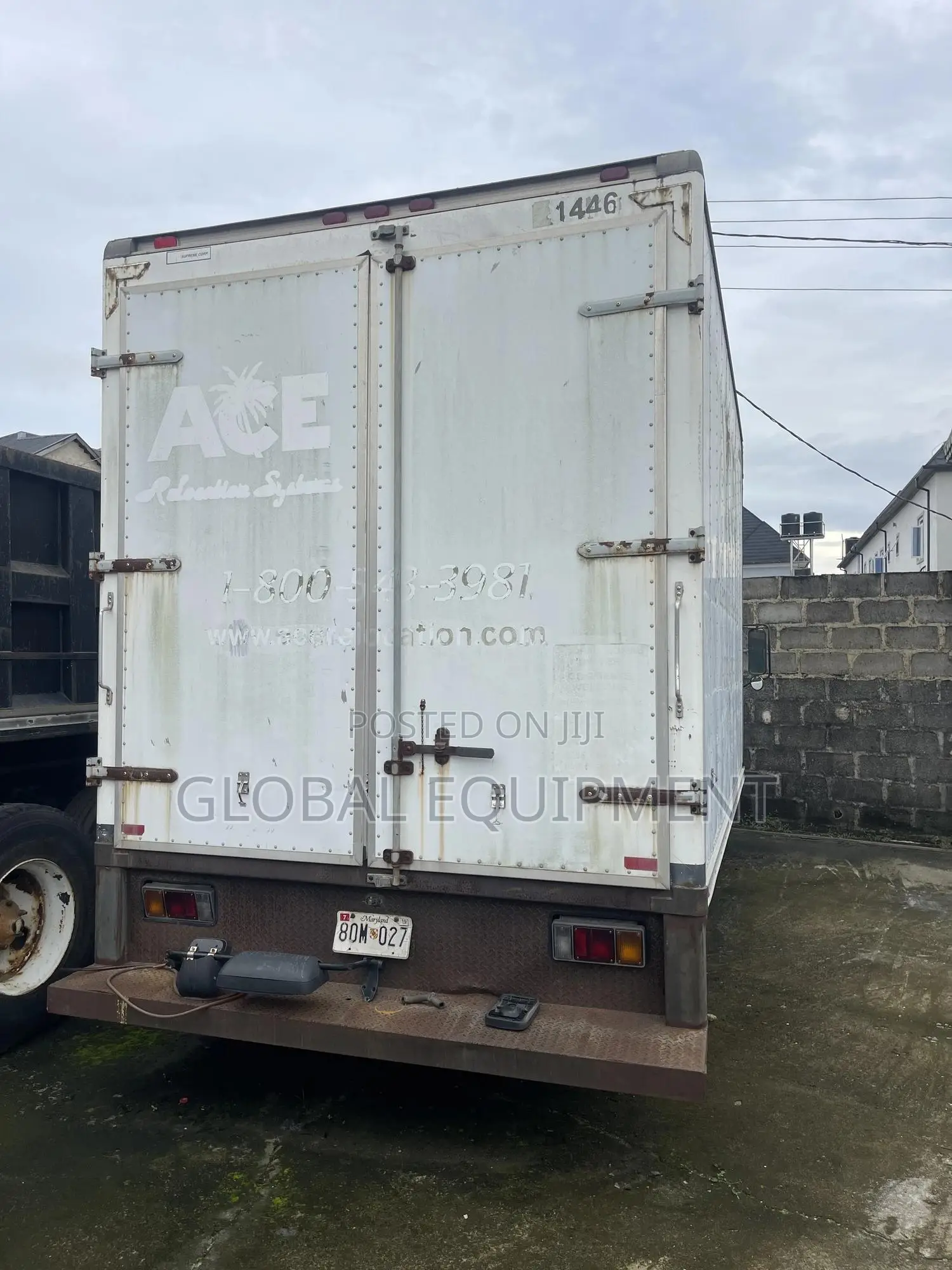 Isuzu Van Npr 2005 White