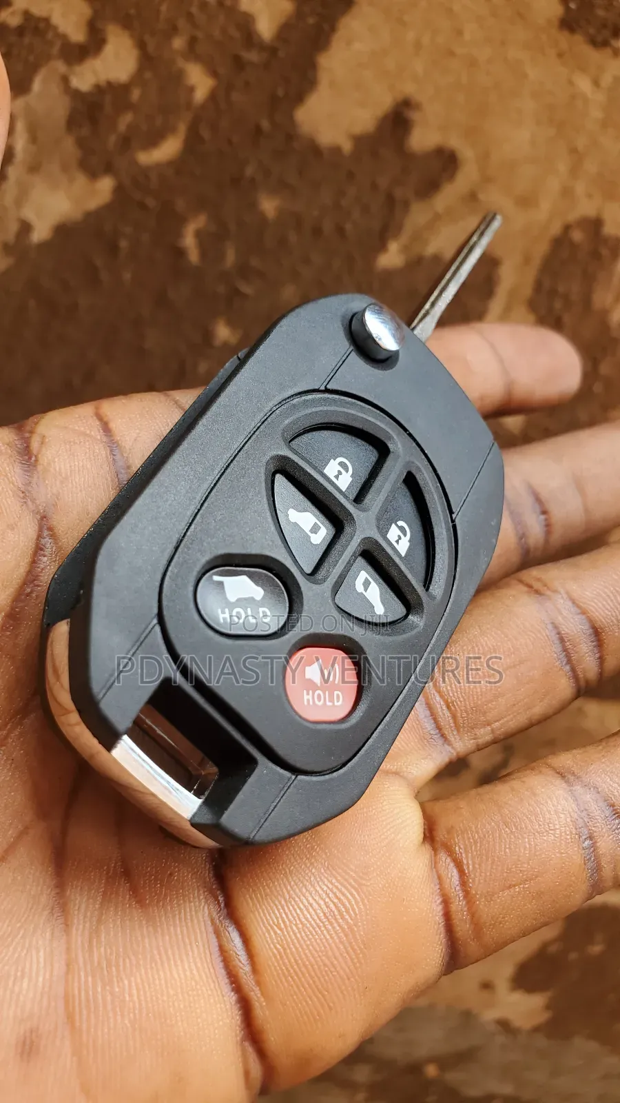 Sienna Xle Remote Key Flip-Up Casing