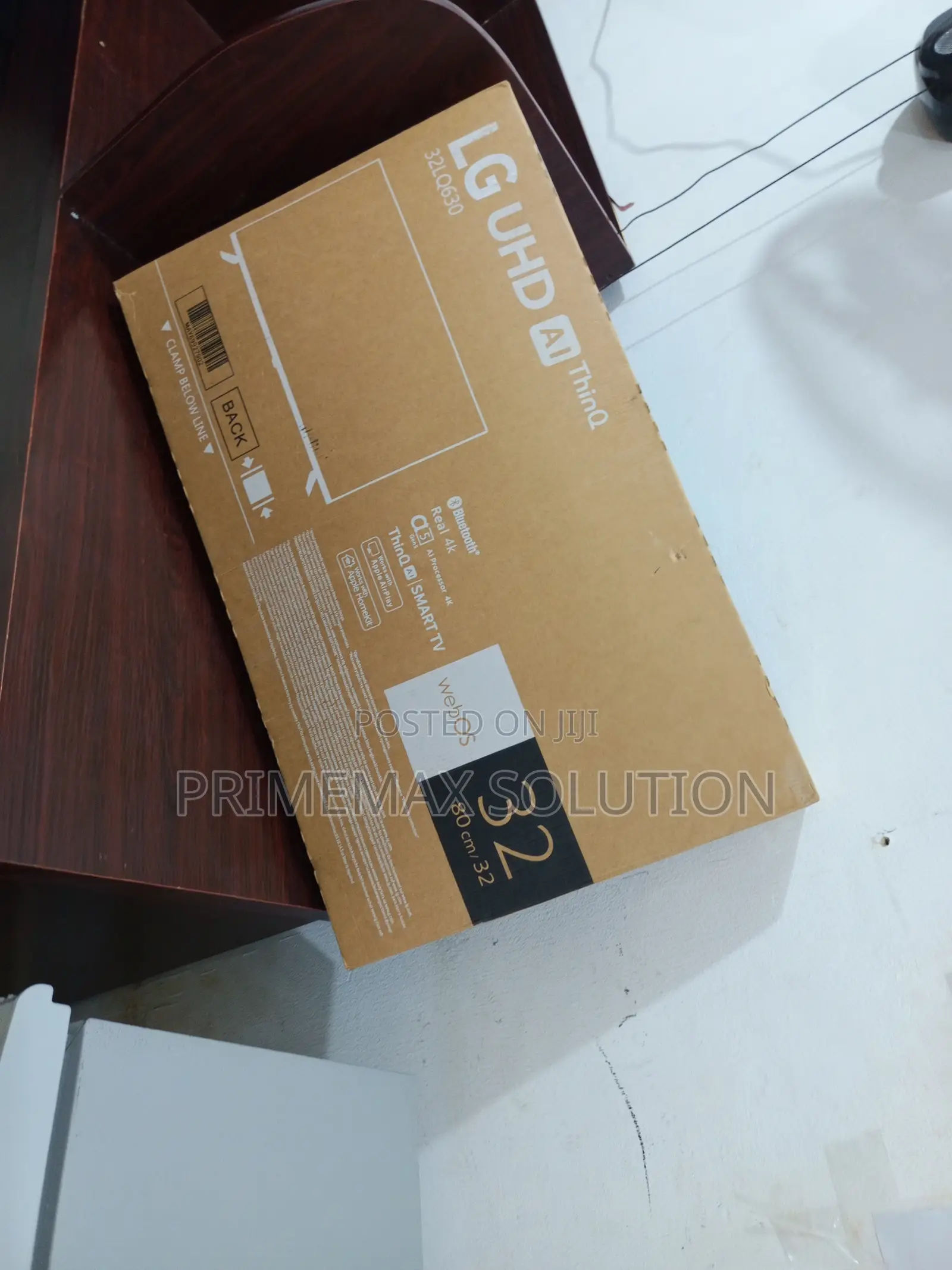 Lg 32" Smart Tv – Ideal for Small Spaces