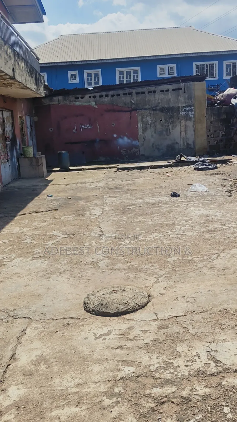 3bdrm Block of Flats in New Garage / Ojota for sale