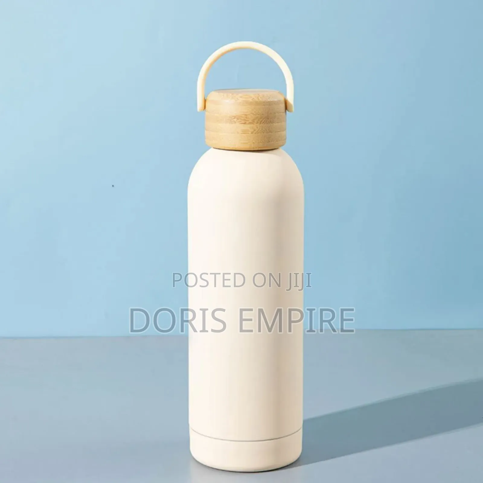 750ml Soft Touch Insulated Double Wall Vacuum Flask With Bamboo.