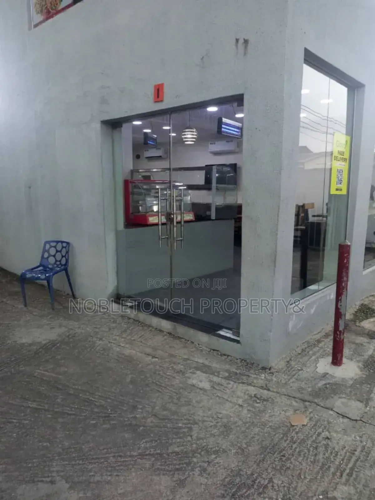 Commercial Double Shop Upstairs and Downstairs
