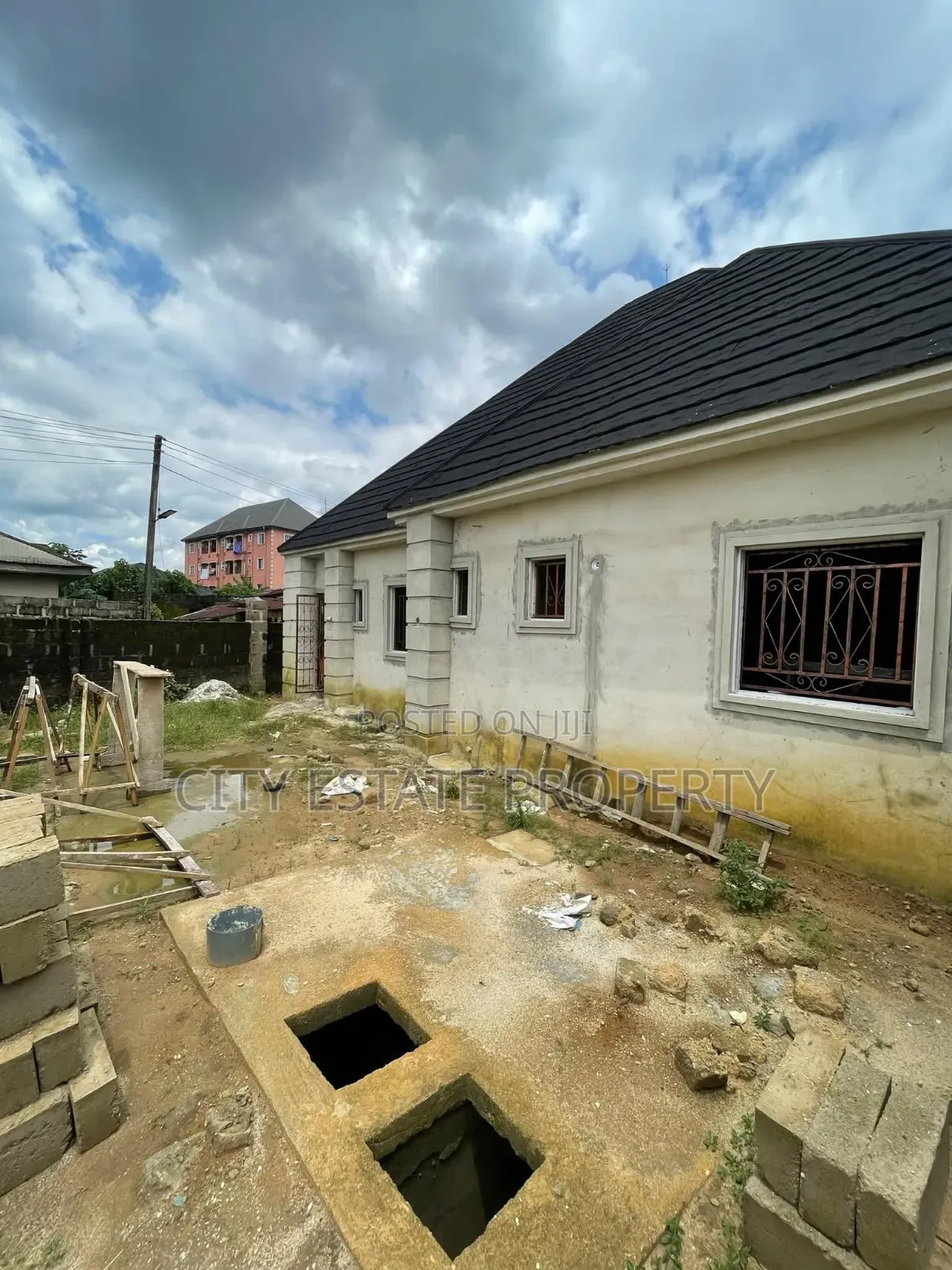 3bdrm Bungalow in Port-Harcourt for sale