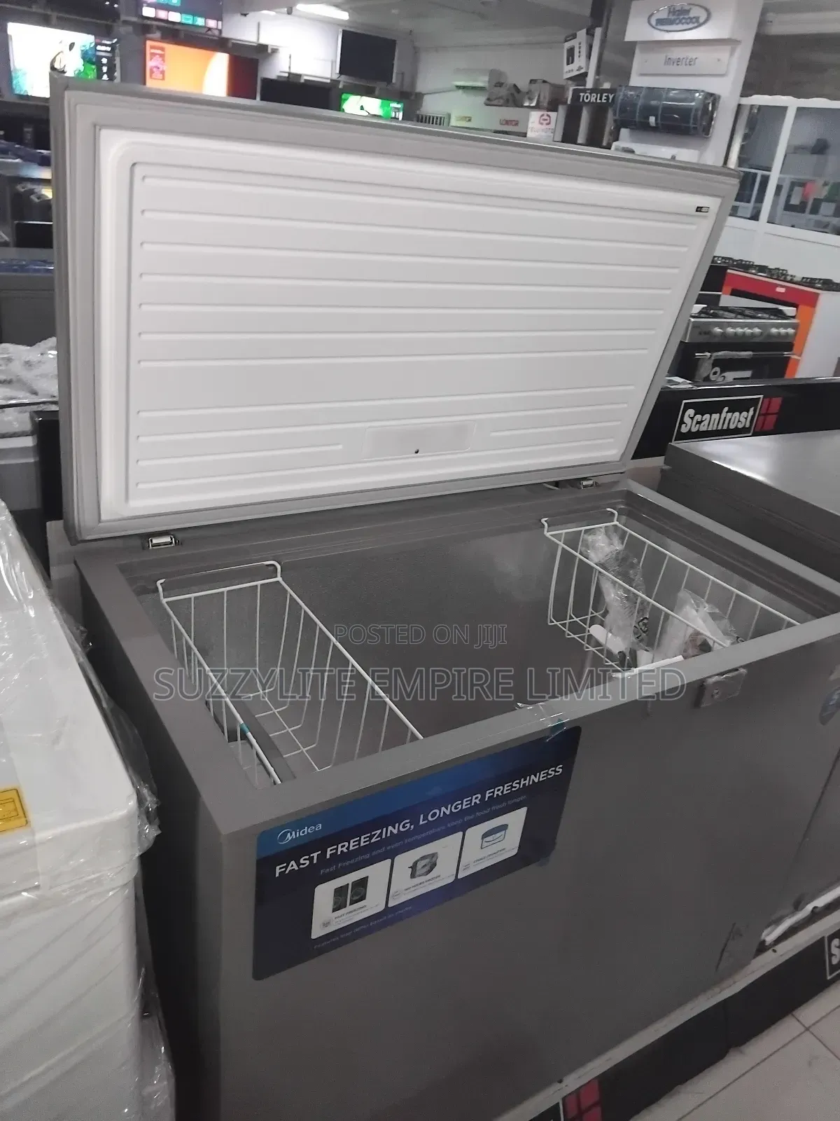 Midea 407 Liters Low Energy Chest Freezer