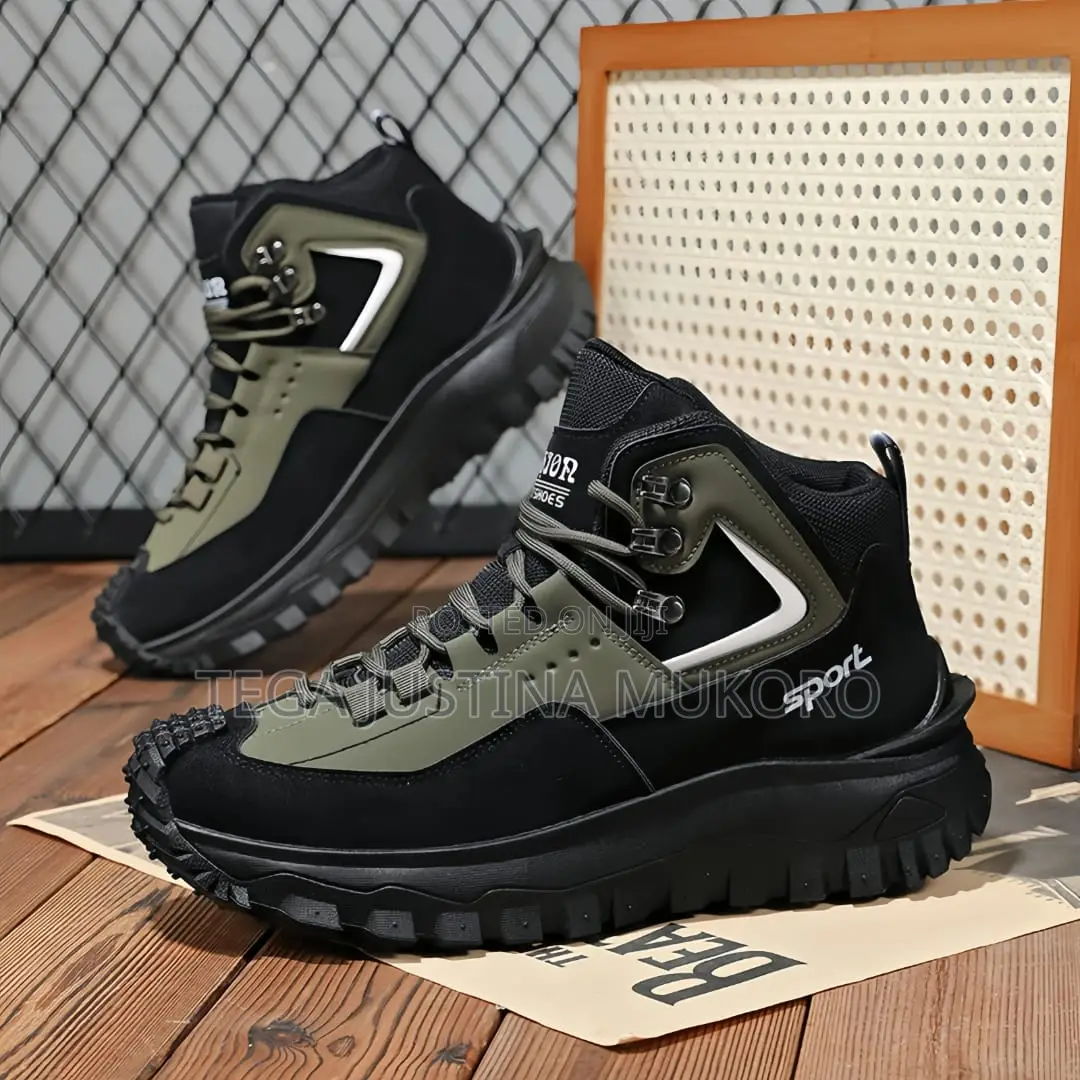 New Quality Fashion Sneakers