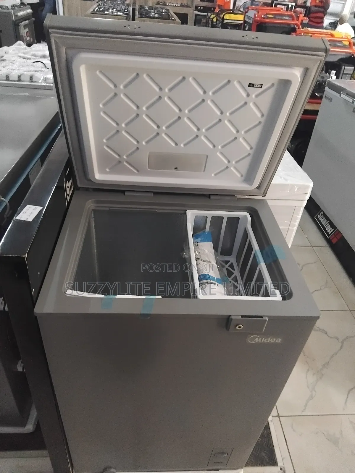 Midea 120 Liters Chest Freezer Low Energy Saving