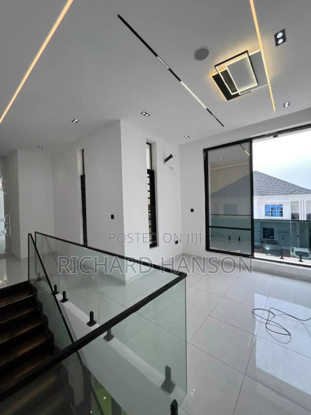 5bdrm Duplex in Inside Ajah for sale