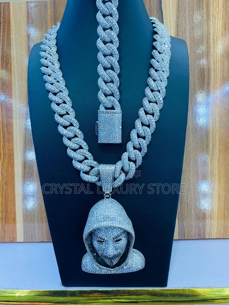 High Quality Luxury Cubana Iced Necklace and Pendant / Bracelet