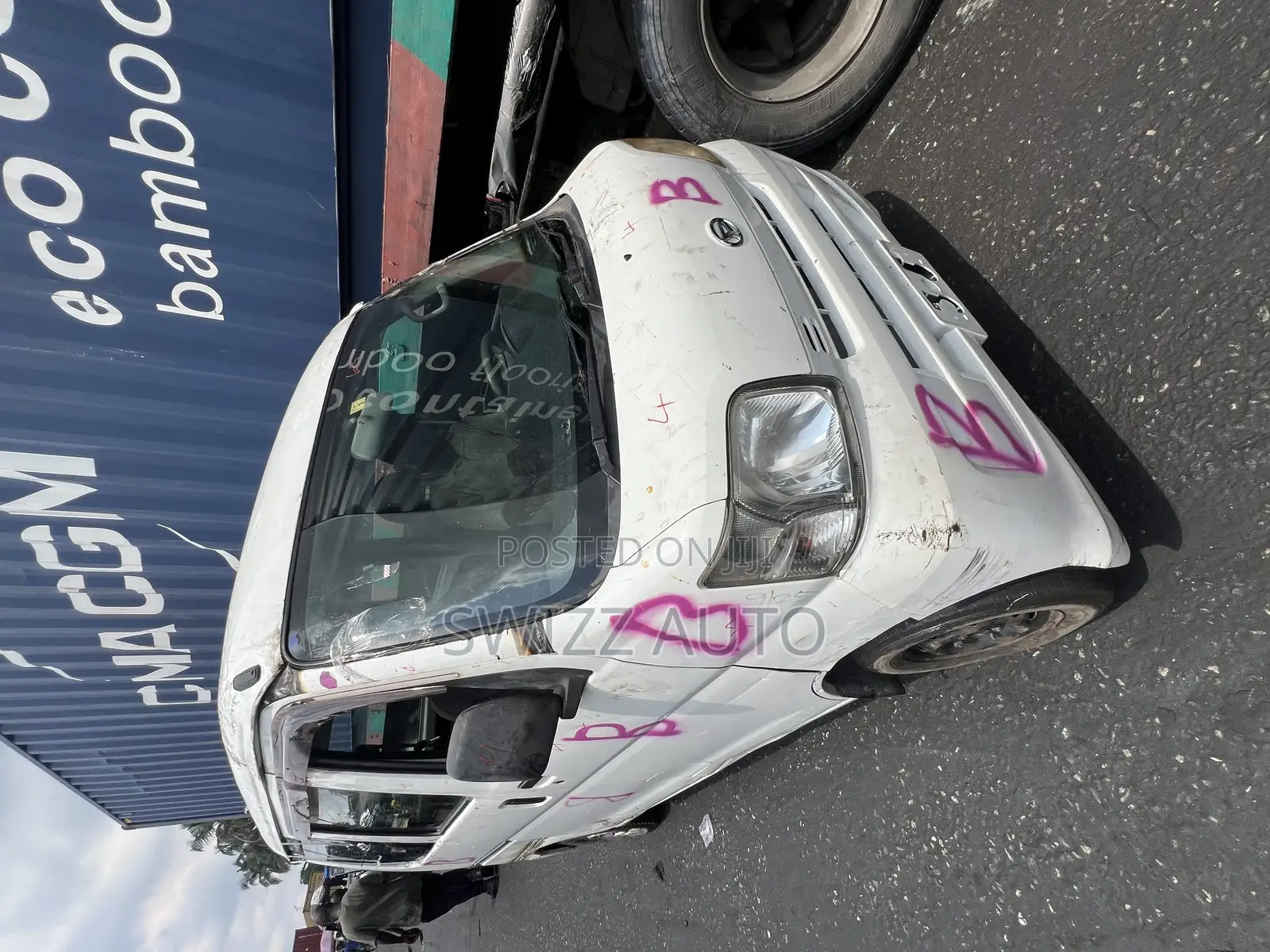 Daihatsu Hijet 2012 White