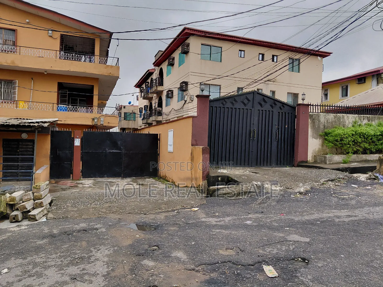 600sqm ( 1 Plot ) 4 Sale Facing Moshalashi. Ipaja Rd