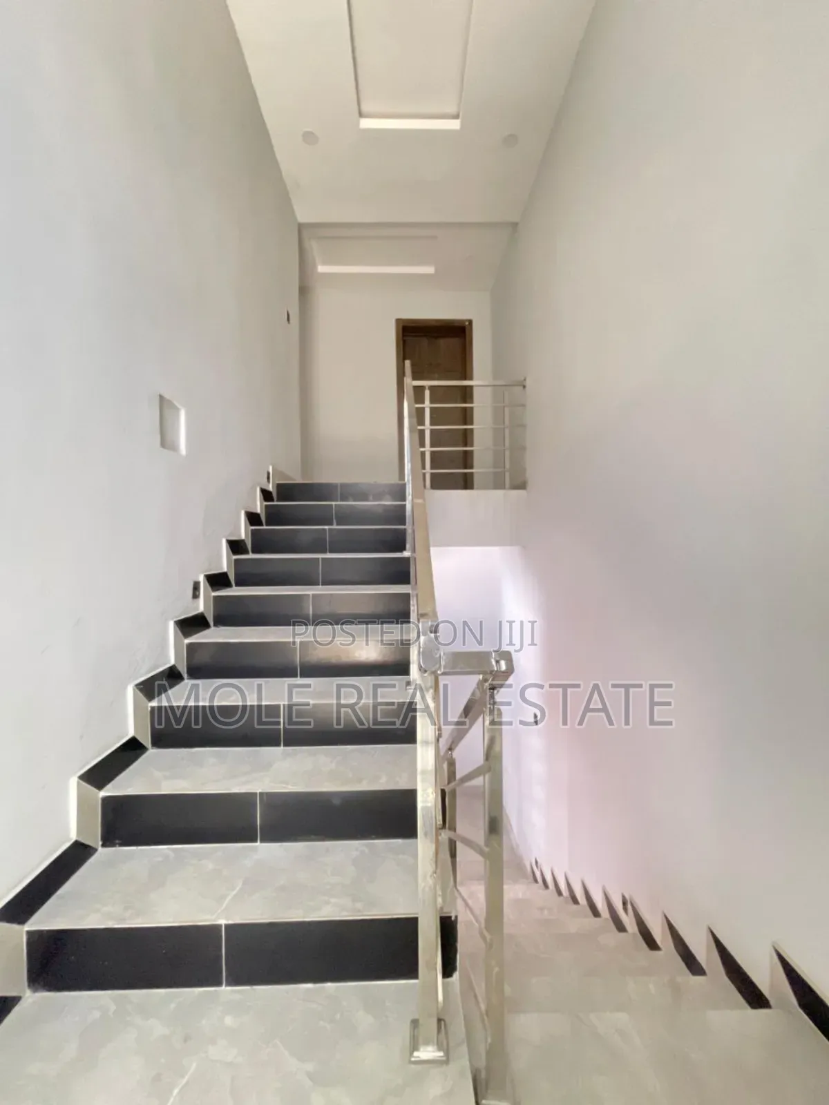 1,200sqm Shoping Complex 150 Shops Broad Street Lagos