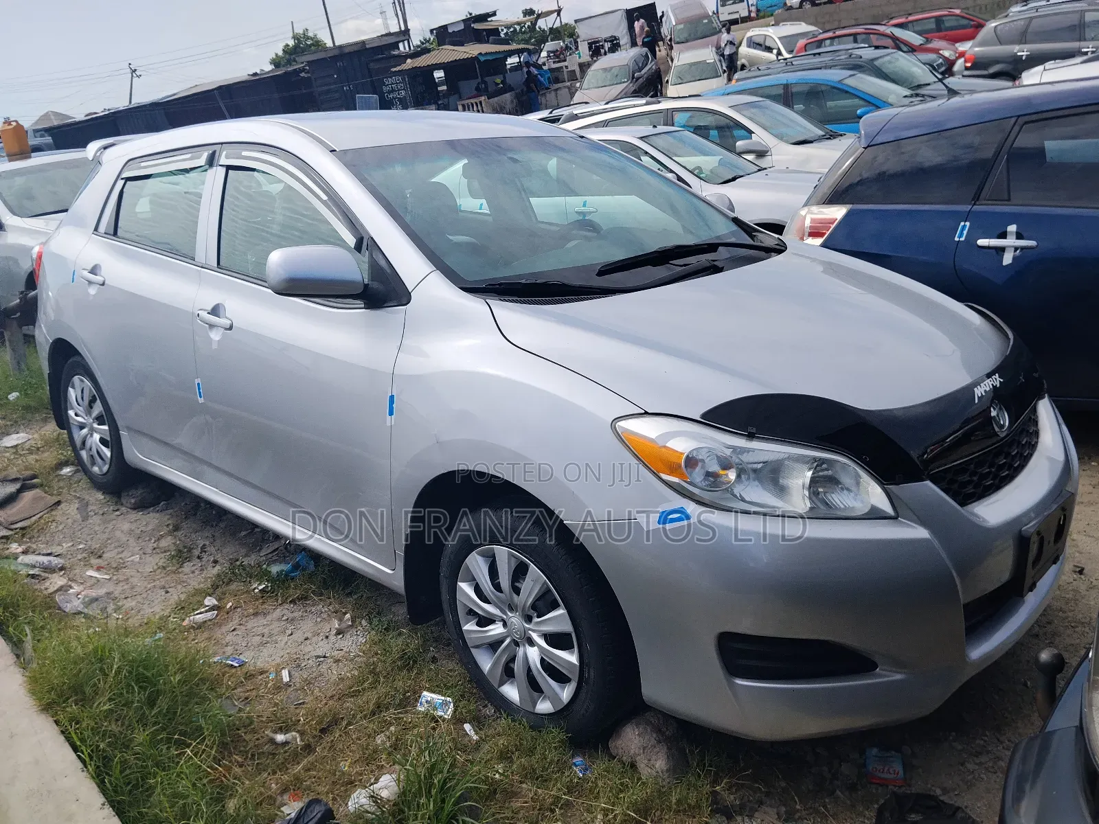 Toyota Matrix Hatchback FWD (1.8L 4cyl 5M) 2009 Silver