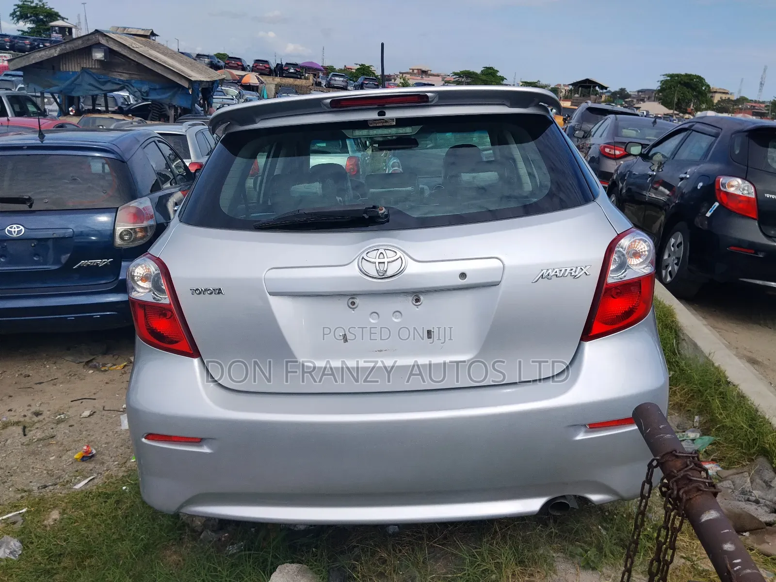 Toyota Matrix Hatchback FWD (1.8L 4cyl 5M) 2009 Silver