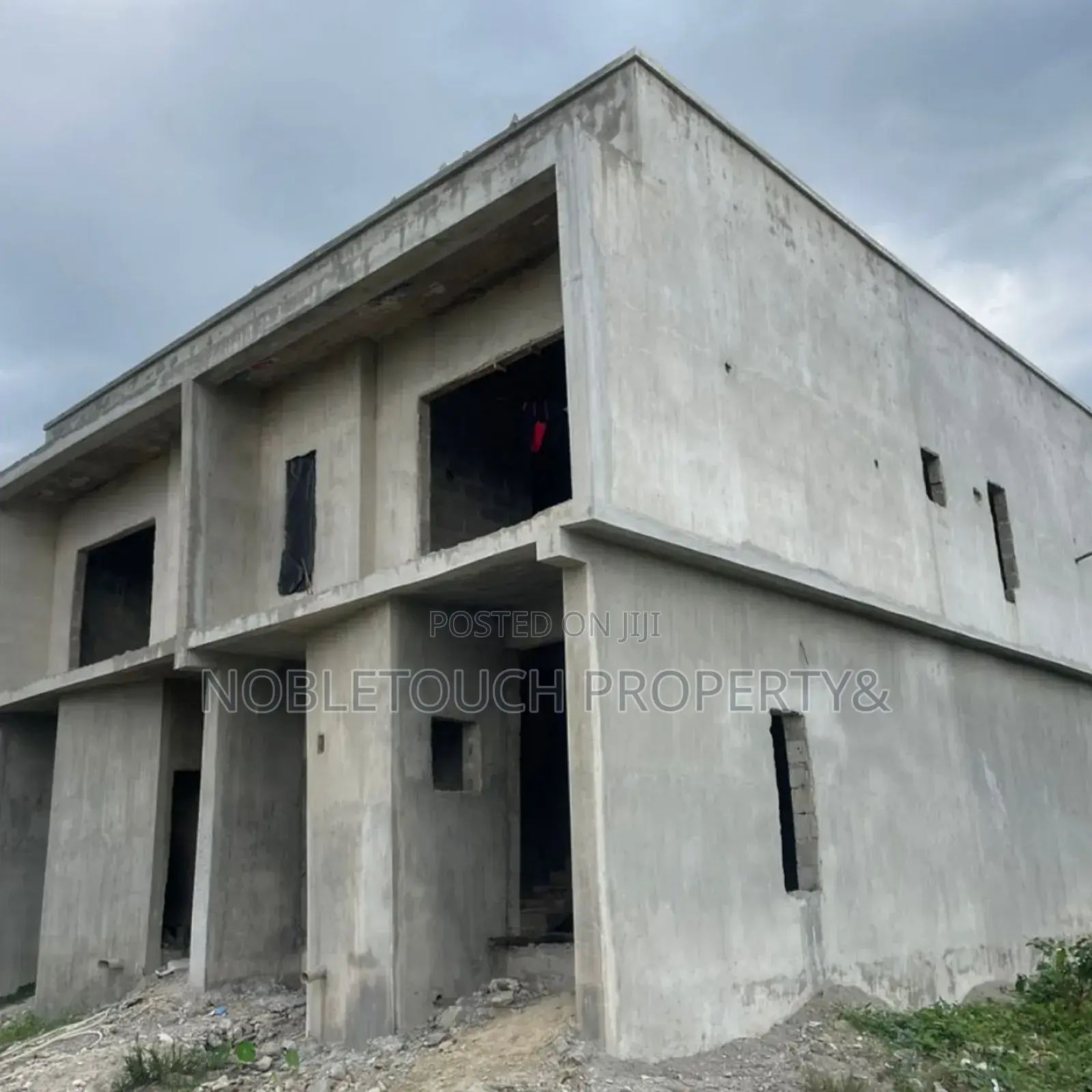 4bdrm Duplex in Warri Delta State for sale