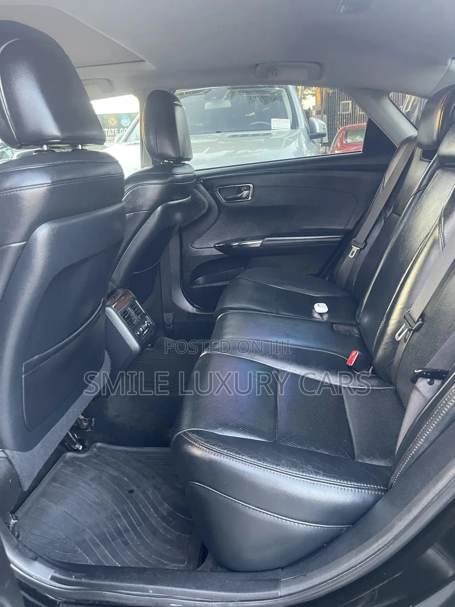 Toyota Avalon Limited Sedan FWD (3.5L 6cyl 6A) 2013 Black