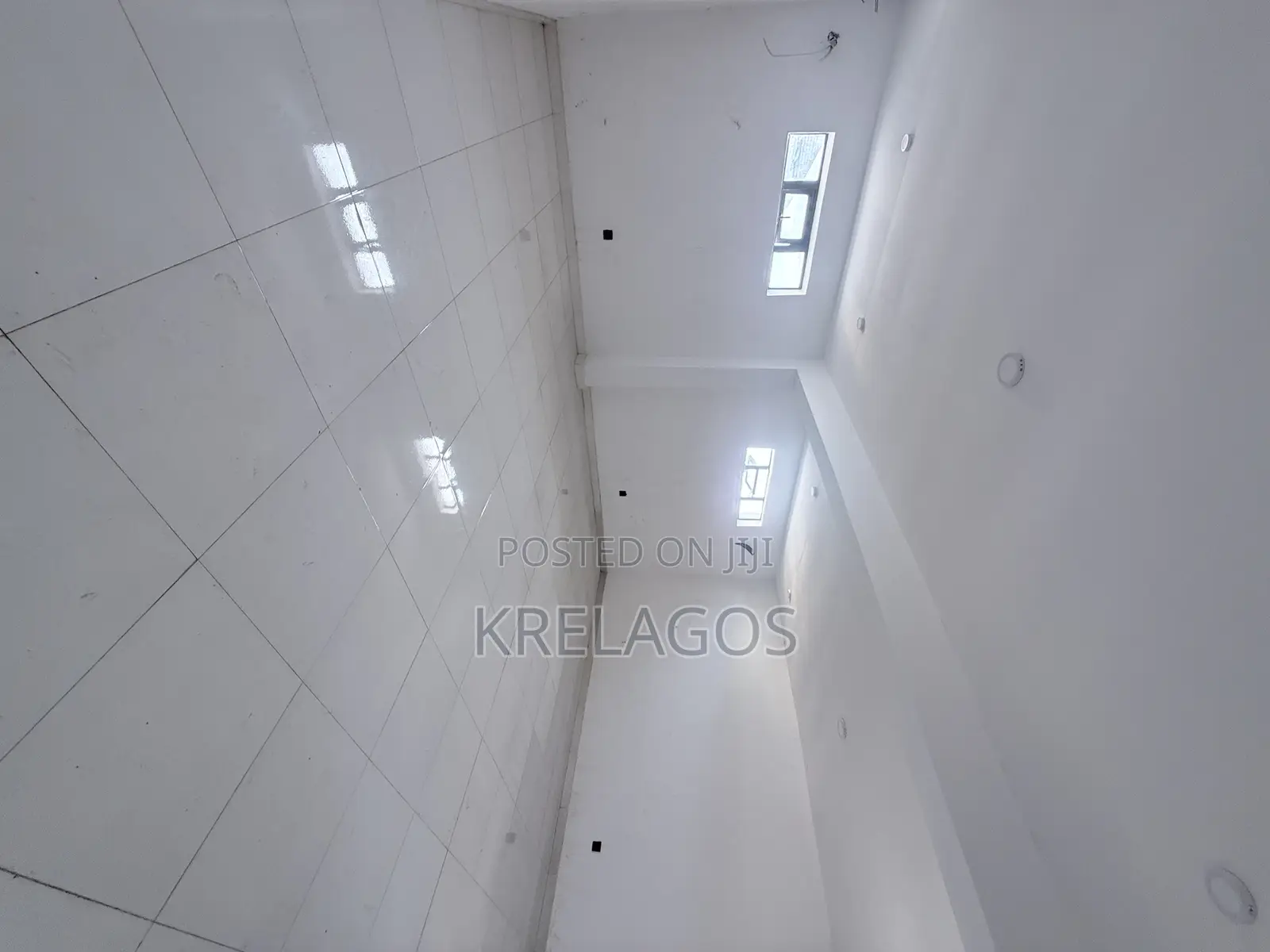  Hot Commercial Spaces for Sale in Ologolo, Lekki!