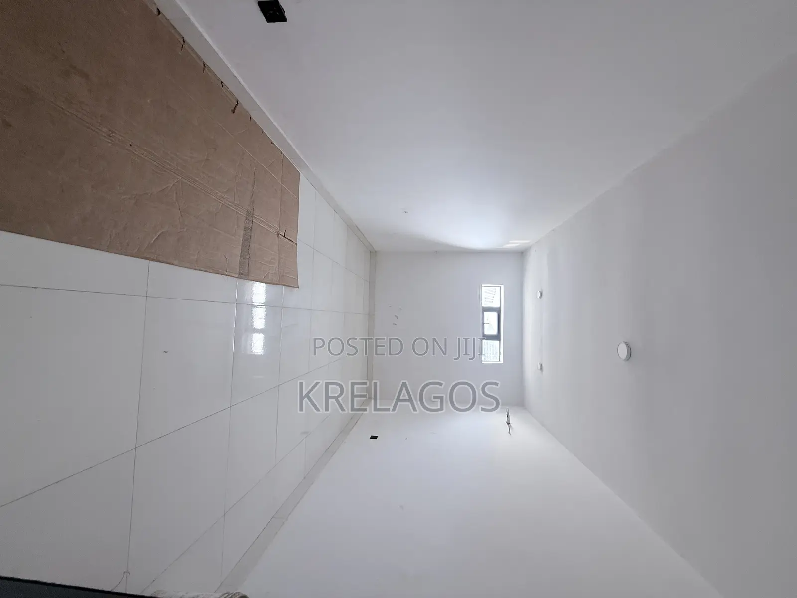  Hot Commercial Spaces for Sale in Ologolo, Lekki!