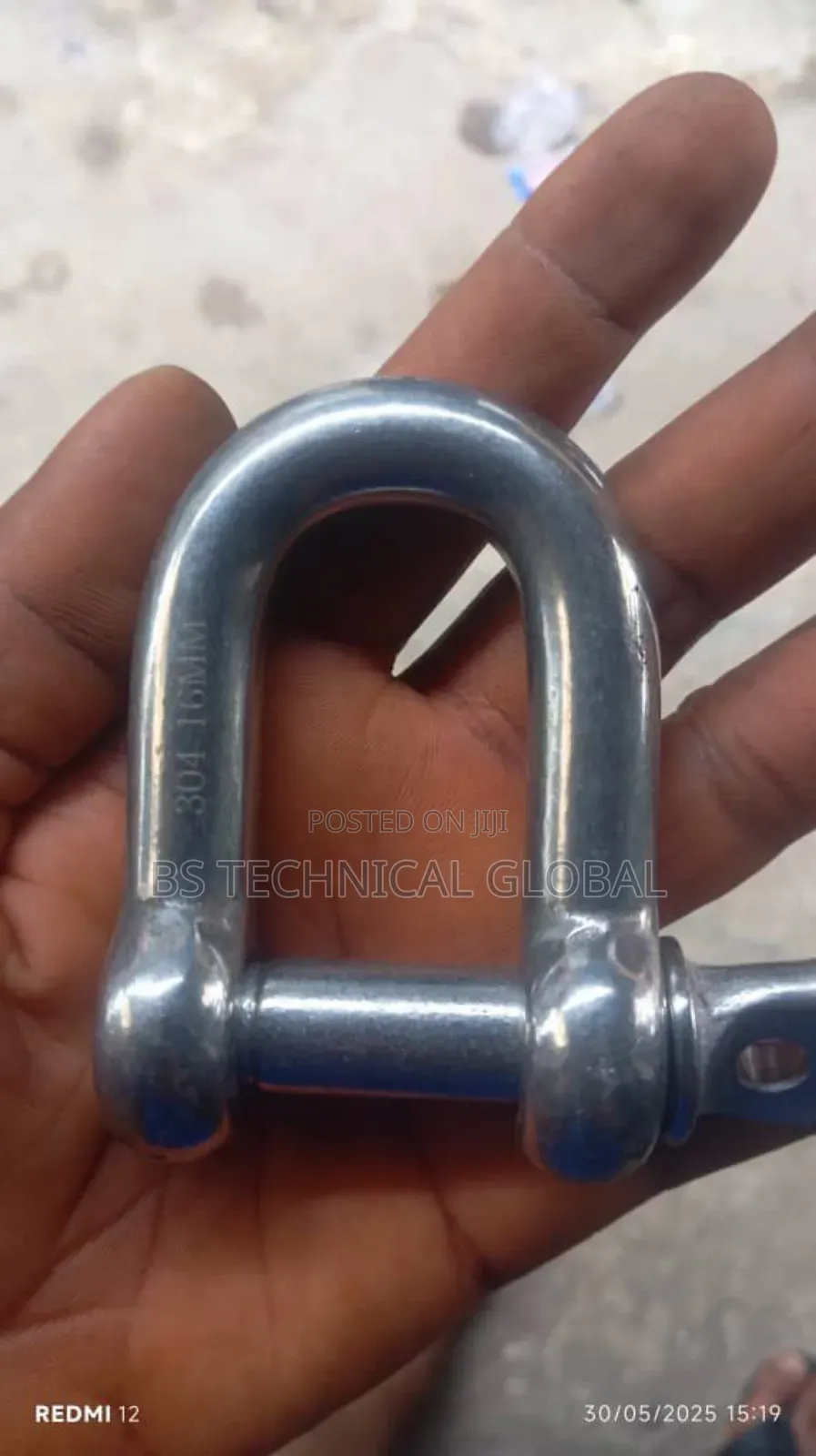 D- Shackles
