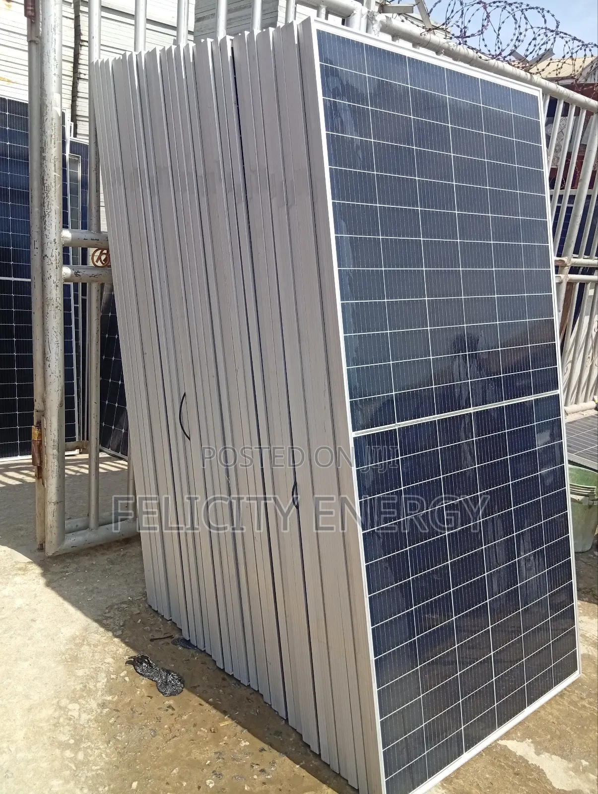 Trina 500watt Solar Panel 144 Cells Halfcut Mono