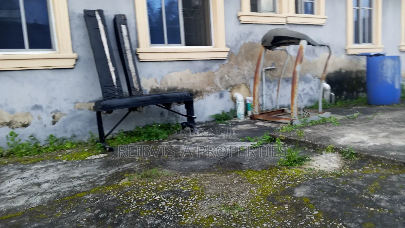 Furnished 8bdrm Bungalow in Irawo, Kosofe / Kosofe for sale