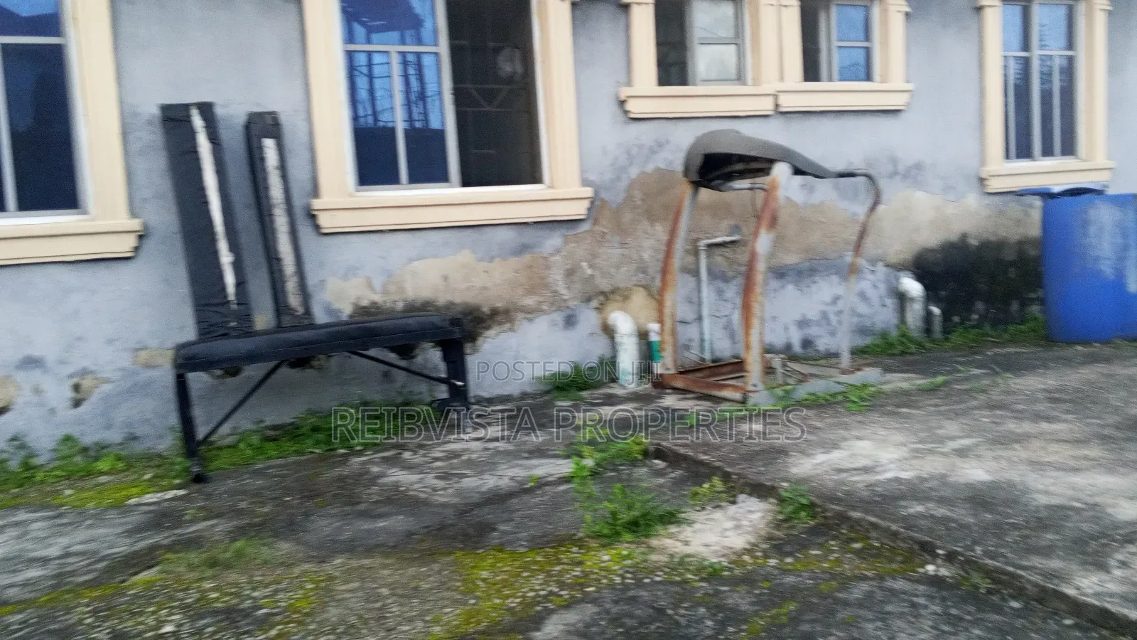Furnished 8bdrm Bungalow in Irawo, Kosofe / Kosofe for sale