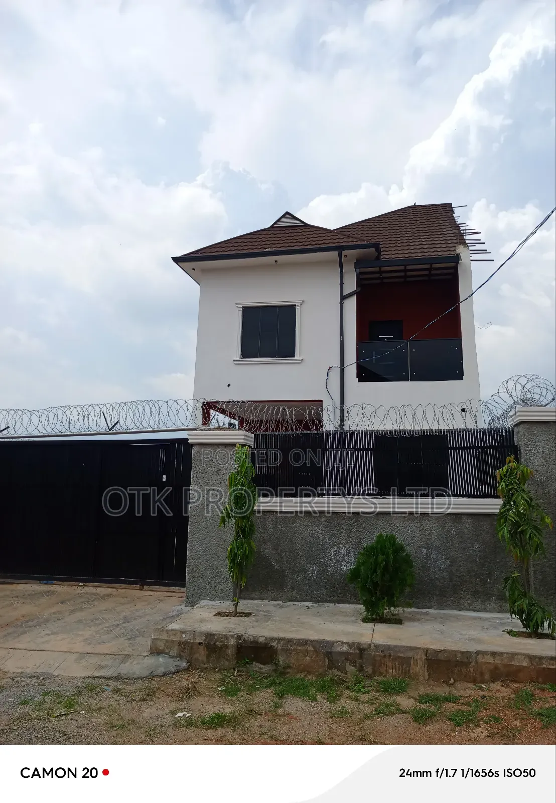 4bdrm Duplex in Dantata Estate Kubwa for sale