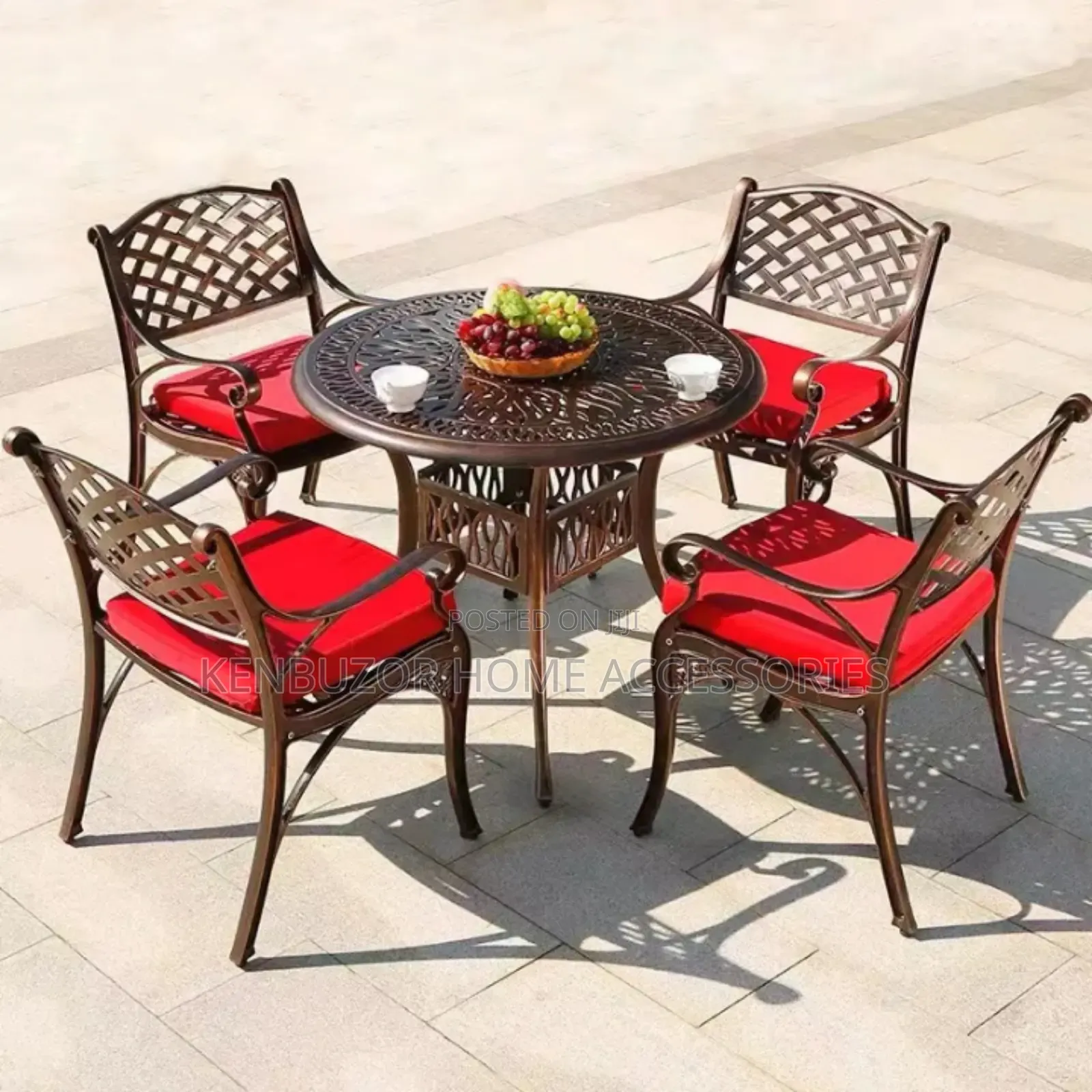 Outdoor Four Seater Center Table for Patio Swimming Pool Side