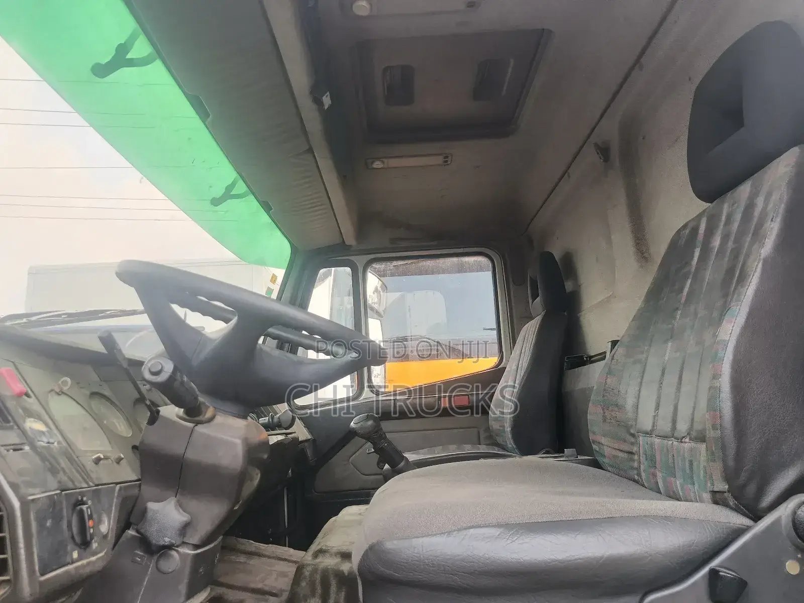 Newly Arrived Mercedes Benz 9tonnage Self Louder Truck