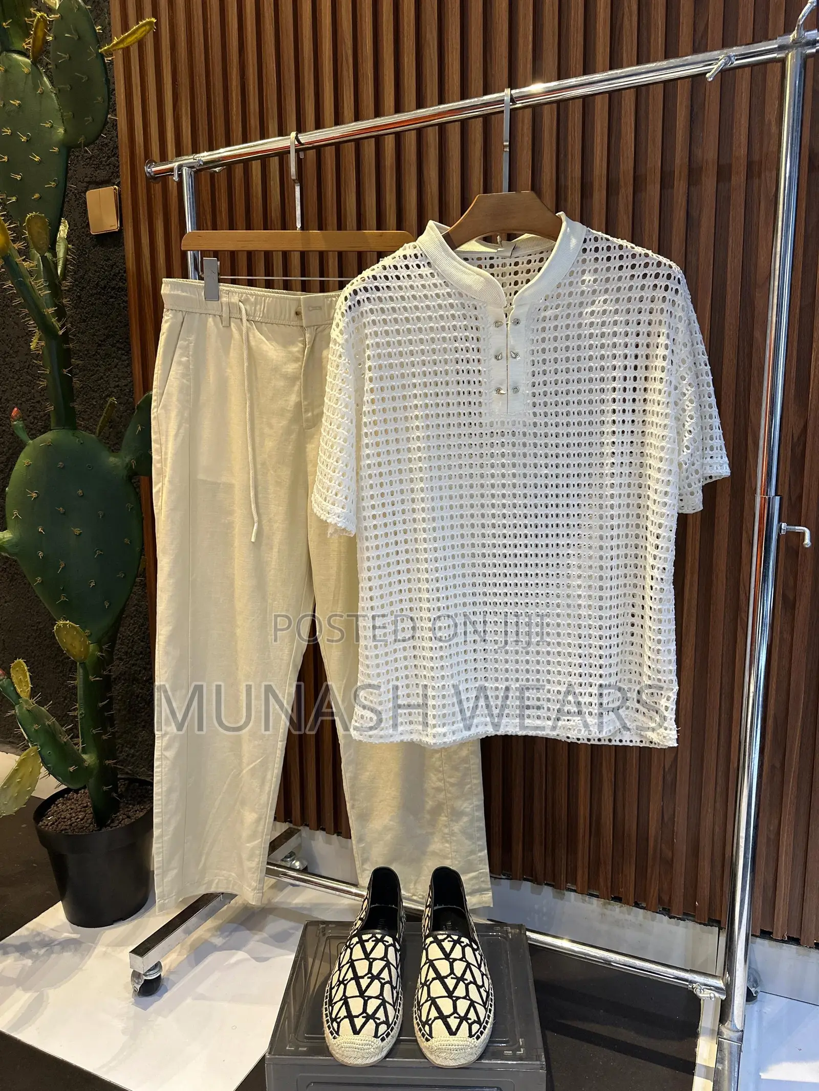 Classic Top And Pant For Men With Unique Quality