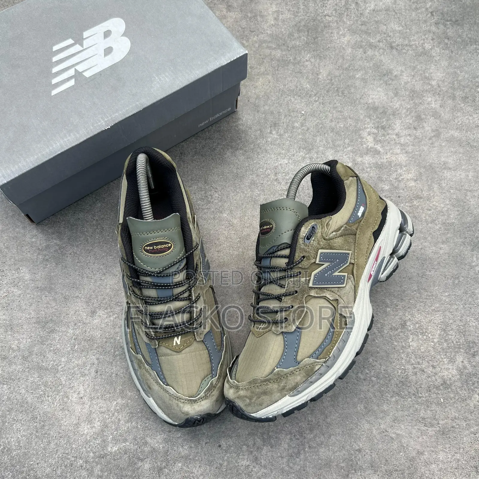 Original New Balance 2002r Protection Pack Sneakers