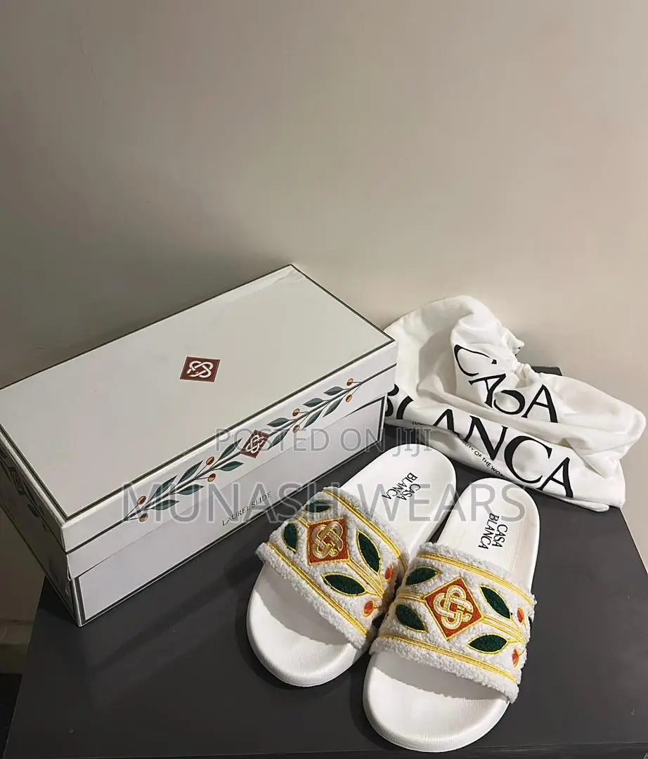 Casablanca Classic Slide 40-46 Available