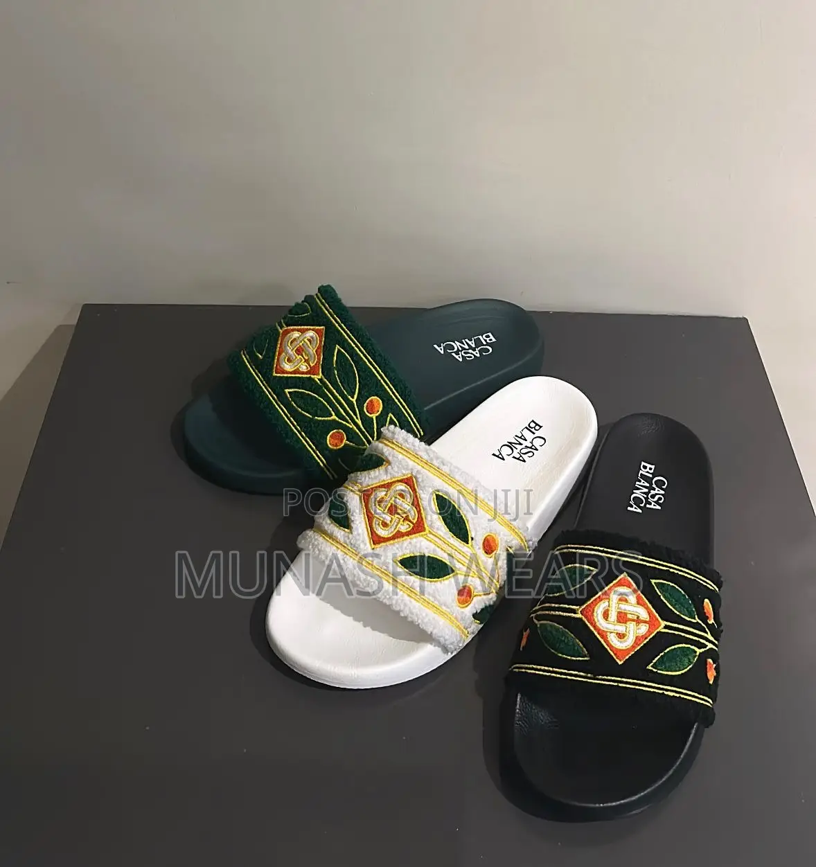 Casablanca Classic Slide 40-46 Available