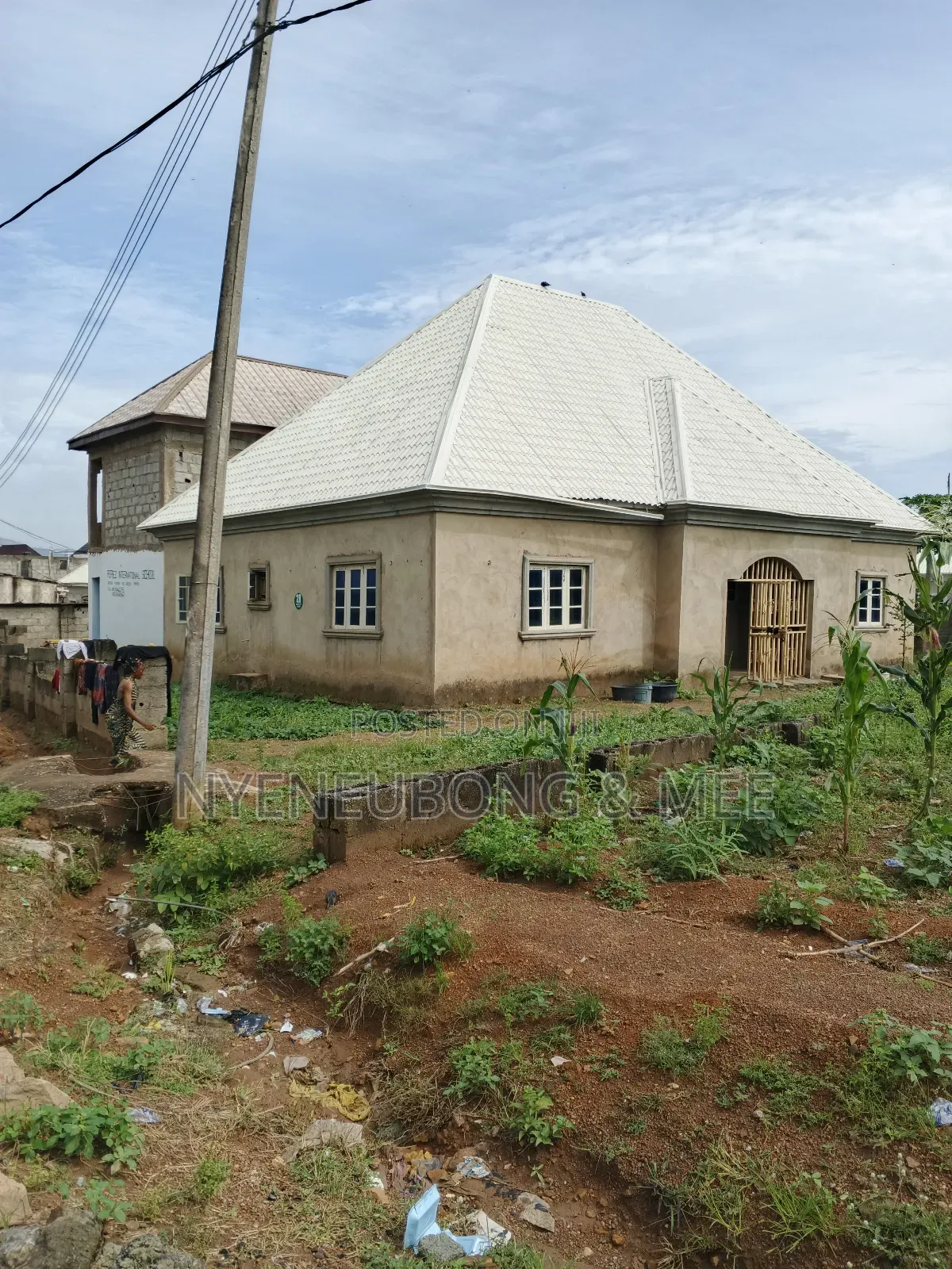 3bdrm Bungalow in Nurses Estate Phase, Karu for sale